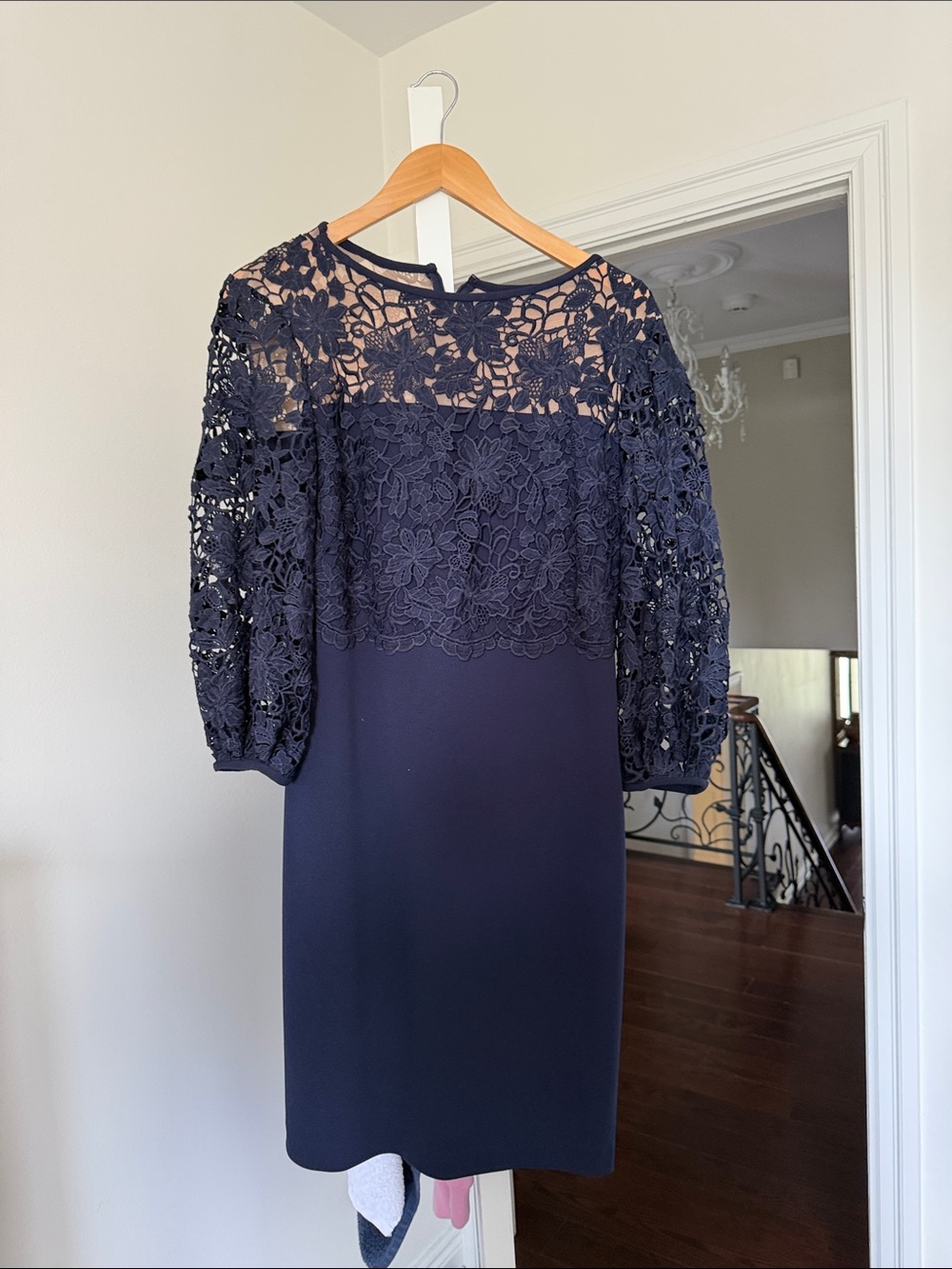 Lauren Ralph Lauren Navy Floral Lace Sleeve Shift Dress